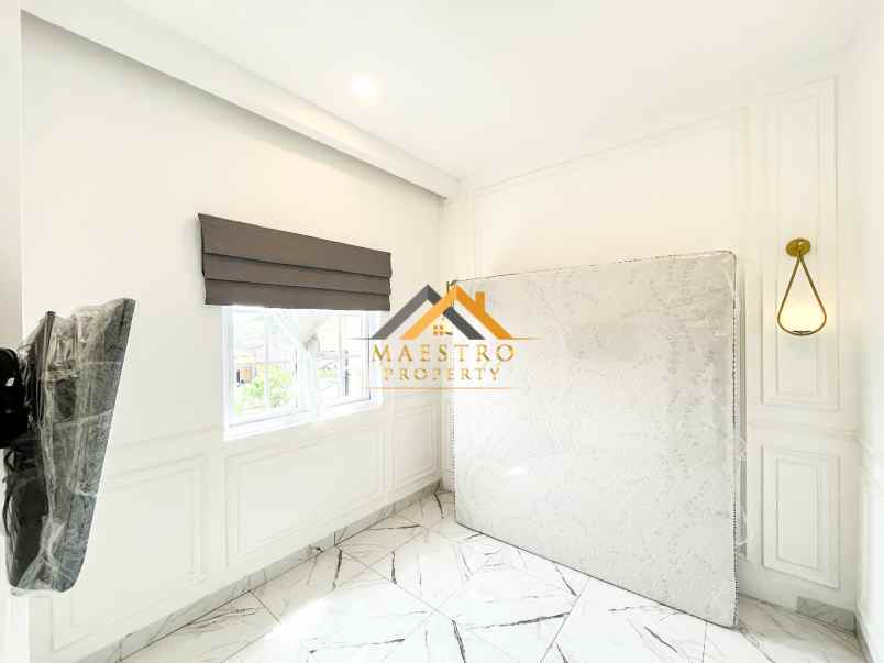 dijual villa komplek marriott residence