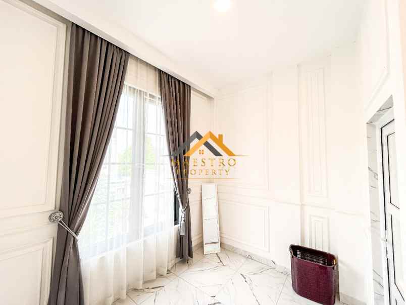 dijual villa komplek marriott residence