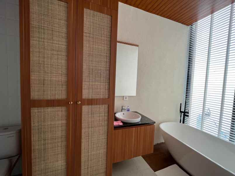 dijual villa nusa dua