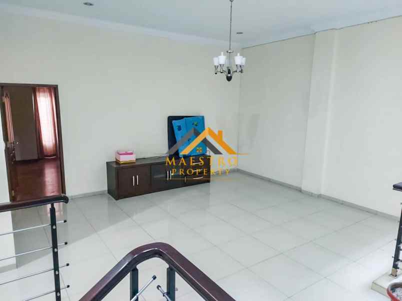 dijual villa siap huni komplek cemara asri jalan lemon