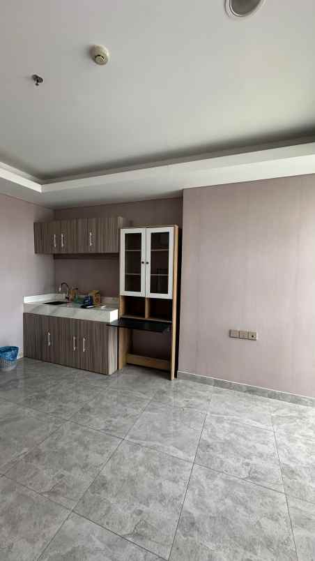 disewakan apartemen 88avenue lantai 21 surabaya barat
