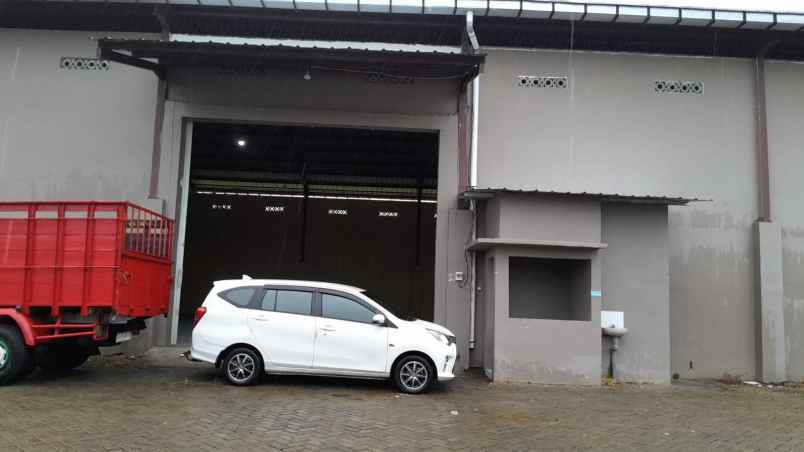disewakan gudang siap pakai di mojoagung