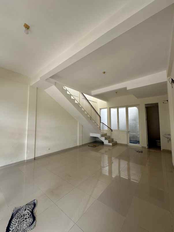 disewakan ruko gudang kantor bizhome