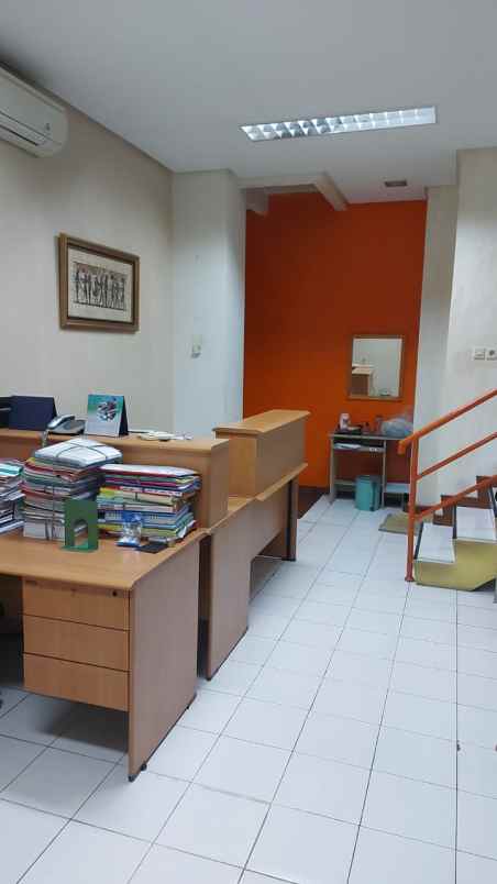 disewakan ruko gudang kantor menteng