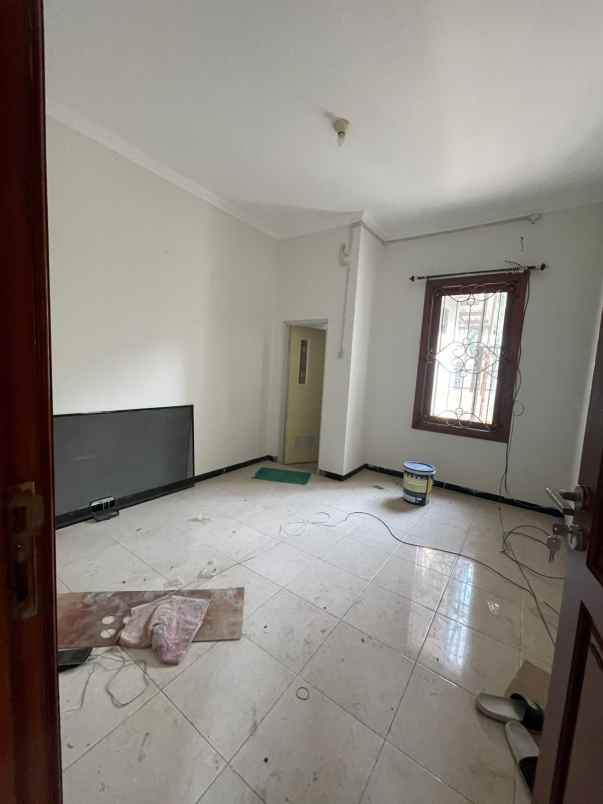 disewakan rumah araya