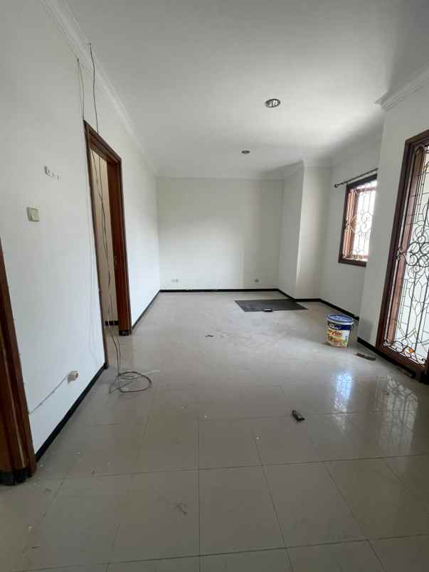 disewakan rumah araya