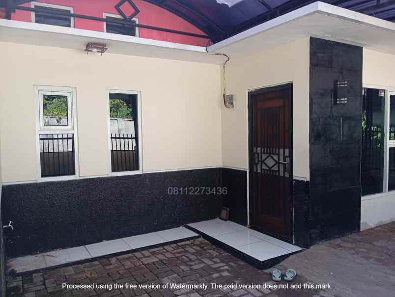 disewakan rumah cibaligo dengan carport dan garasi