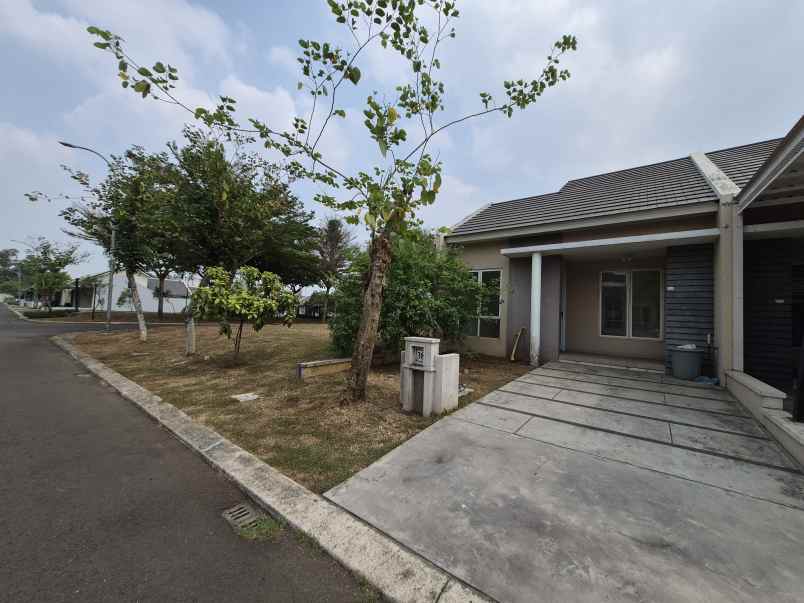 disewakan rumah hook siap huni di abira suvarna sutera