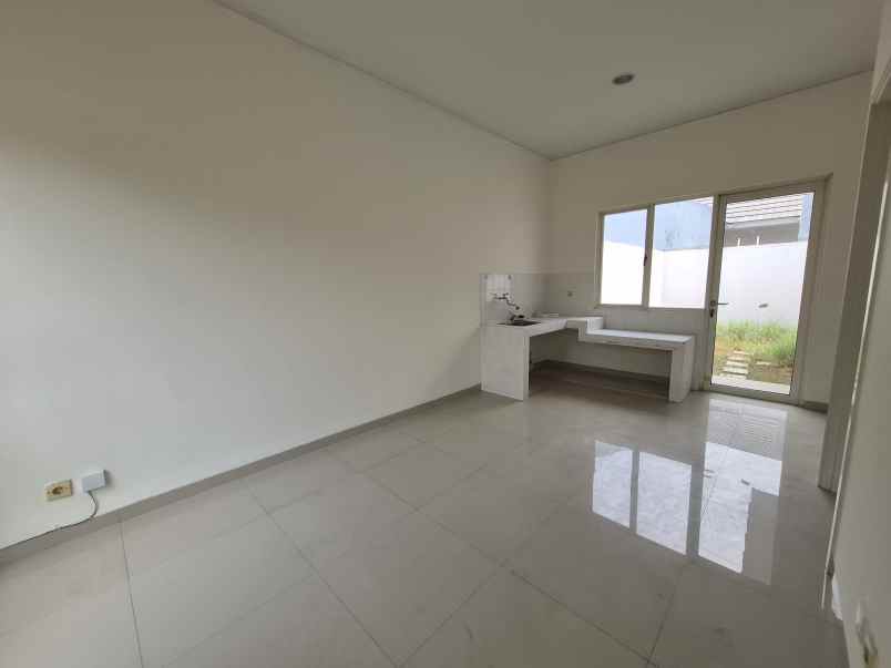 disewakan rumah hook siap huni di abira suvarna sutera