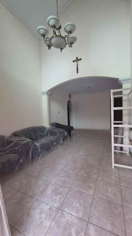 disewakan rumah janur kuning residence