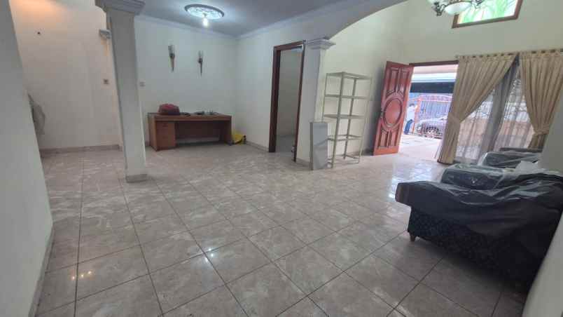 disewakan rumah janur kuning residence