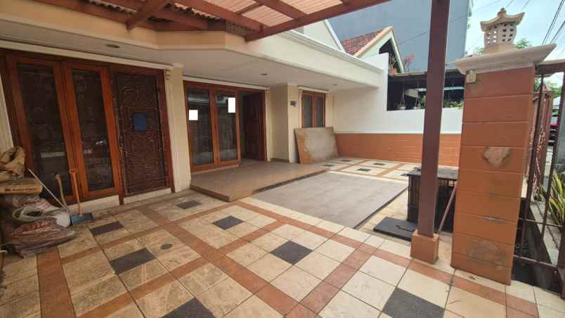 disewakan rumah janur kuning residence