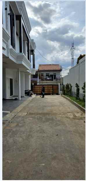disewakan rumah jl cipinang muara 2