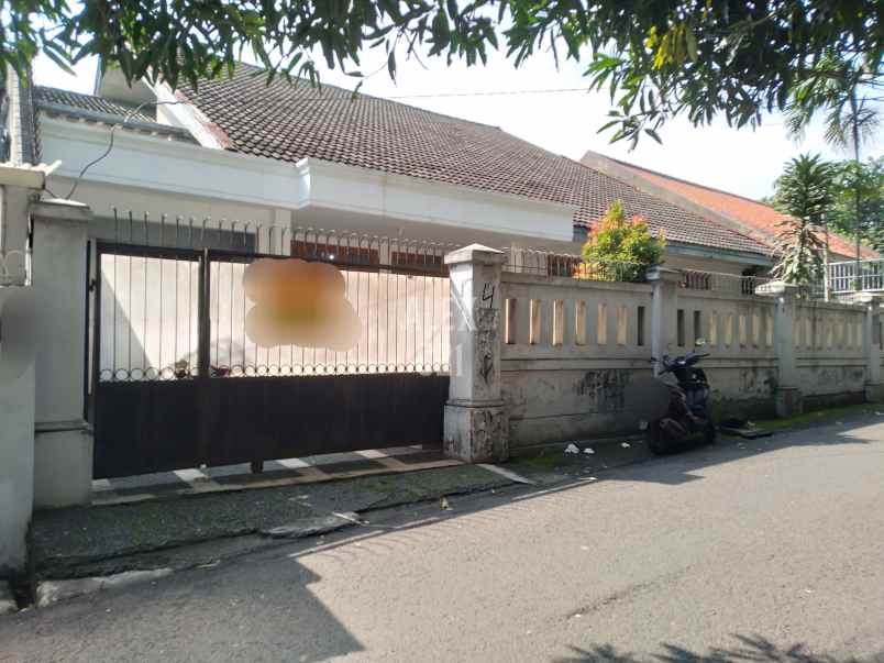 disewakan rumah kebayoran baru