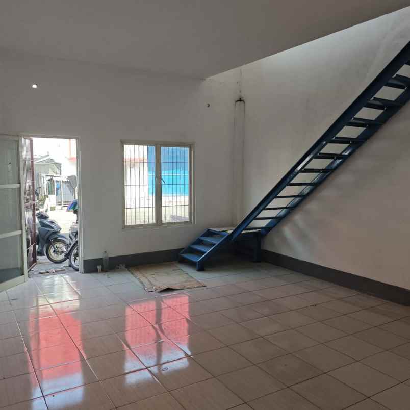 gudang akses container 40 kenjeran sby timur