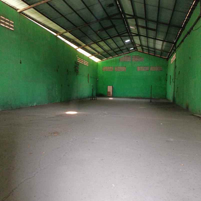 gudang di gedangan sidoarjo hadap selatan nego