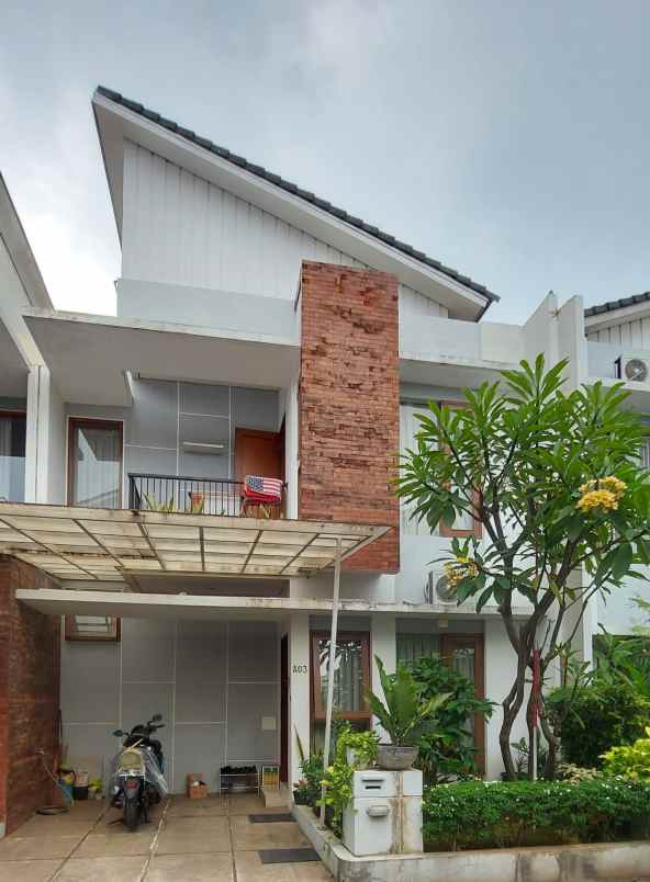 joglo town house rumah siap huni jual cepat