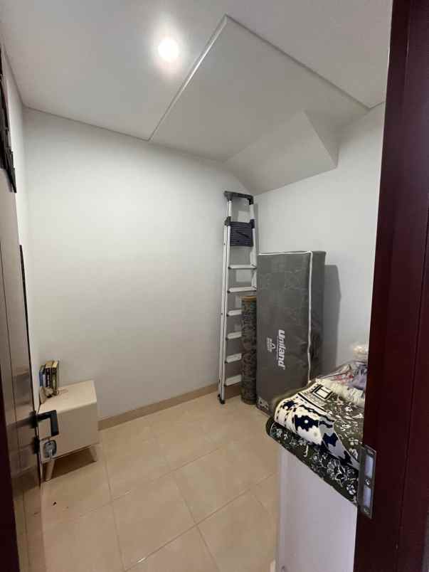 jual 1 rumah semi furnished di summarecon bogor