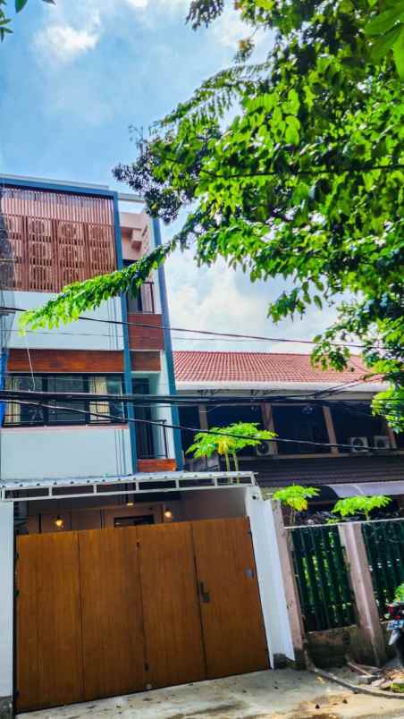 jual kos kosan 24 kamar full penyewa di jakarta barat