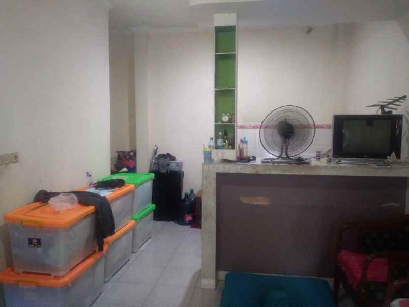 jual rumah di kedoya selatan