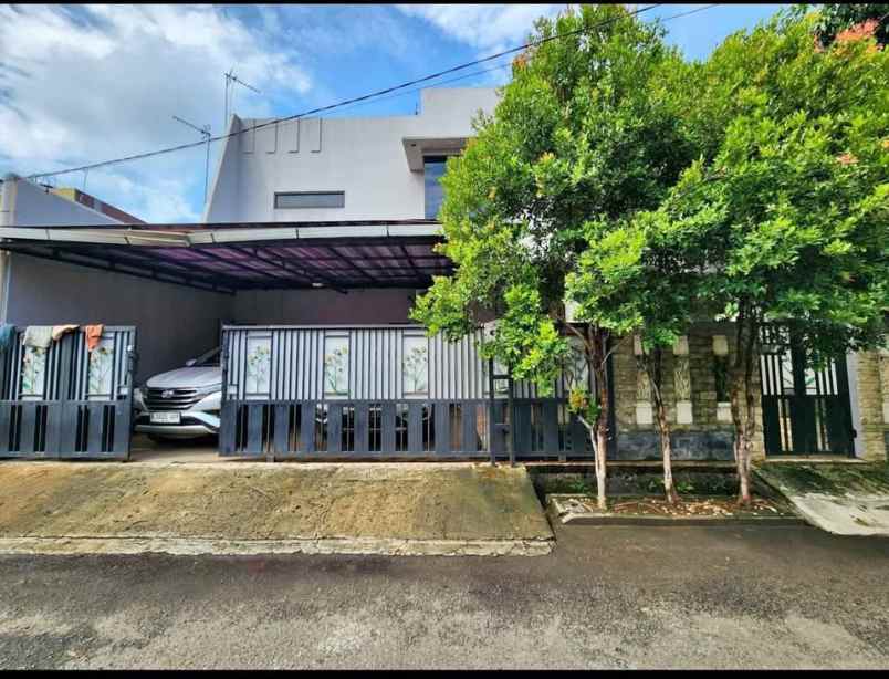 jual rumah hook 10 kamar di green garden rorotan