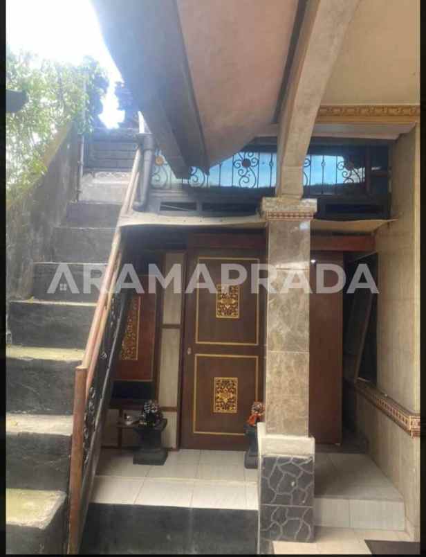 jual rumah hook 3 kamar patih nambi ubung kaja