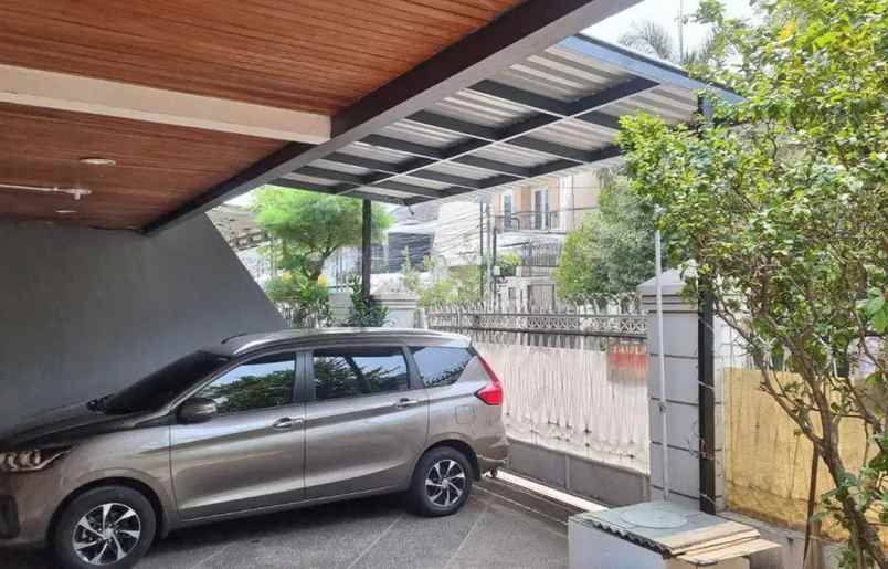 jual rumah lama di jatipulo jakarta barat sangat bagus