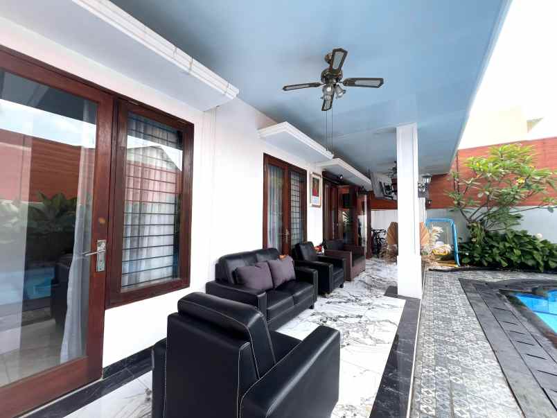 jual rumah mewah private pool pejaten