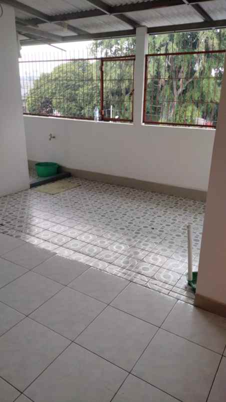 jual rumah petojo 3 lantai