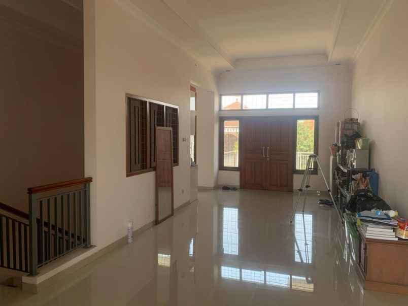 jual rumah puri surya jaya sidoarjo row 2 mobil nego