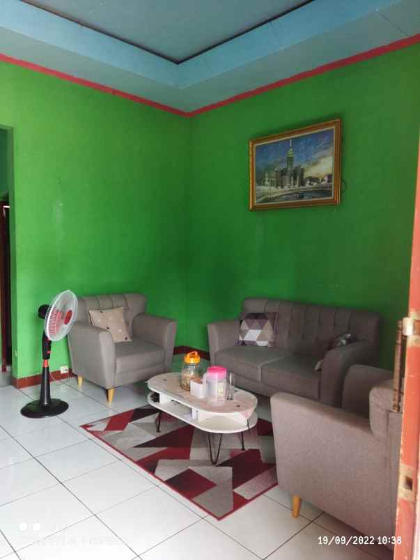 jual rumah strategis bonus 5 toko di cibinong
