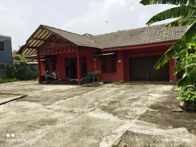 jual rumah strategis bonus 5 toko di cibinong