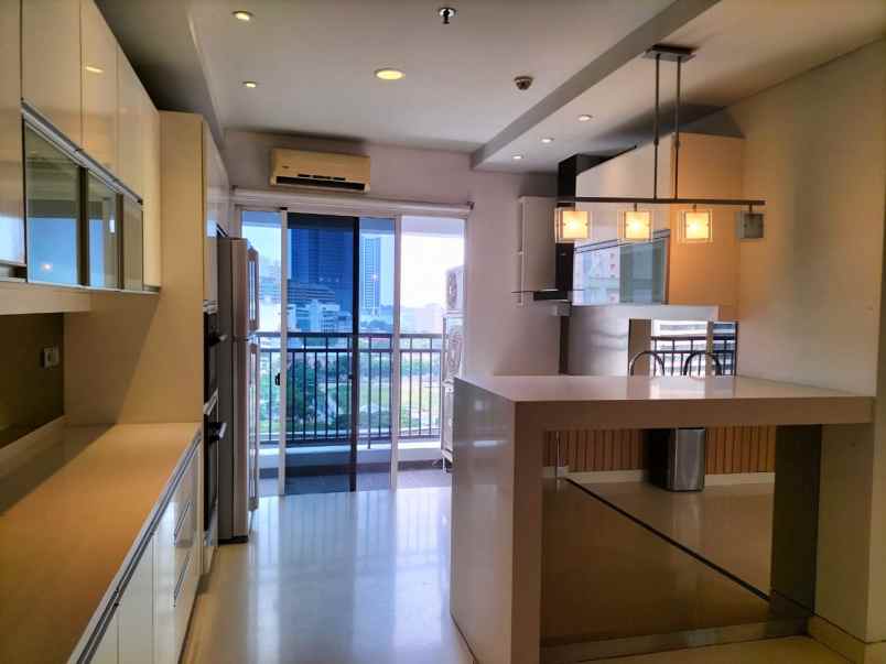 jual thamrin executive residence 3 br full furnished