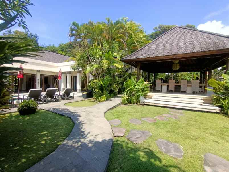 jual villa cantik di kawasan sanur dekat pantai