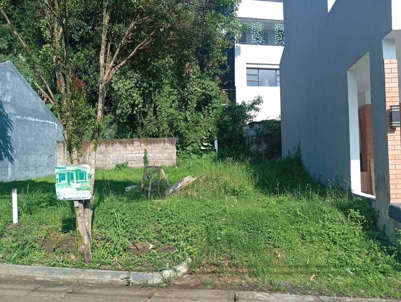 komplek lembah cihanjuang security 24 jam 13 3x6 meter