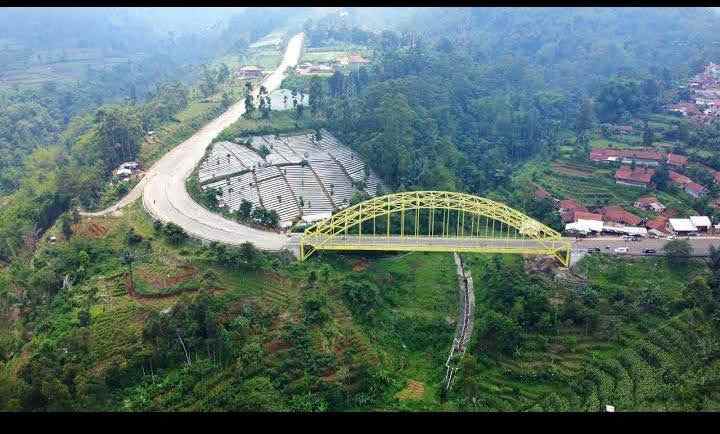 lahan kamojang hill bridge ibun majalaya