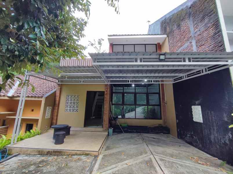 lingkungan asri rumah siap huni wedomartani jogja