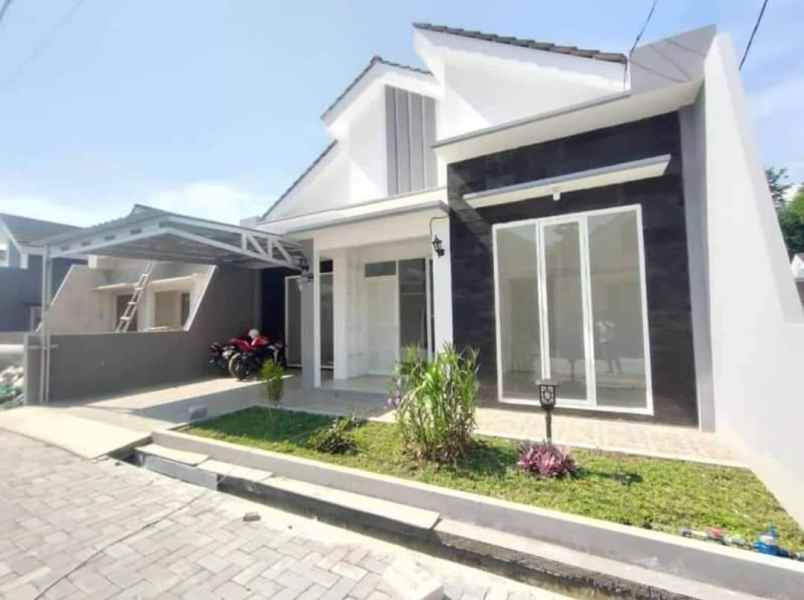 ready rumah mewah siap huni di semarang