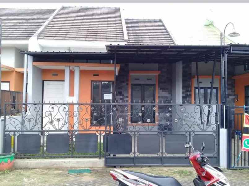 rumah 1 5 lantai saxophone tunggul wulung malang