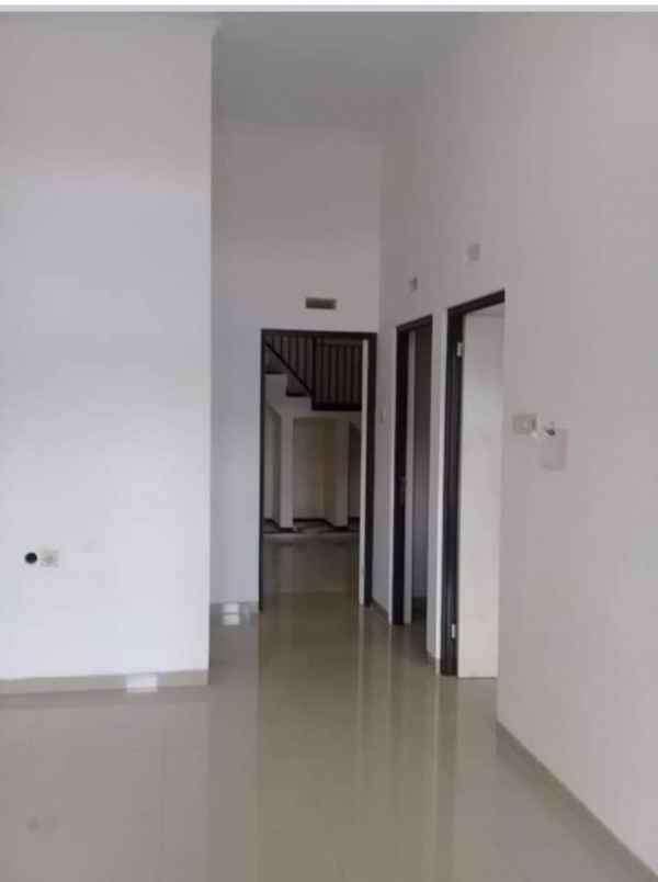 rumah 1 5 lantai saxophone tunggul wulung malang