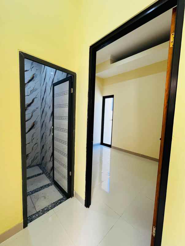 rumah 1 lantai 7 x 12 dibatas kota surabaya barat