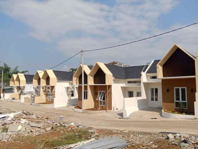 rumah 1 lantai dalam cluster sukahati cibinong mzy