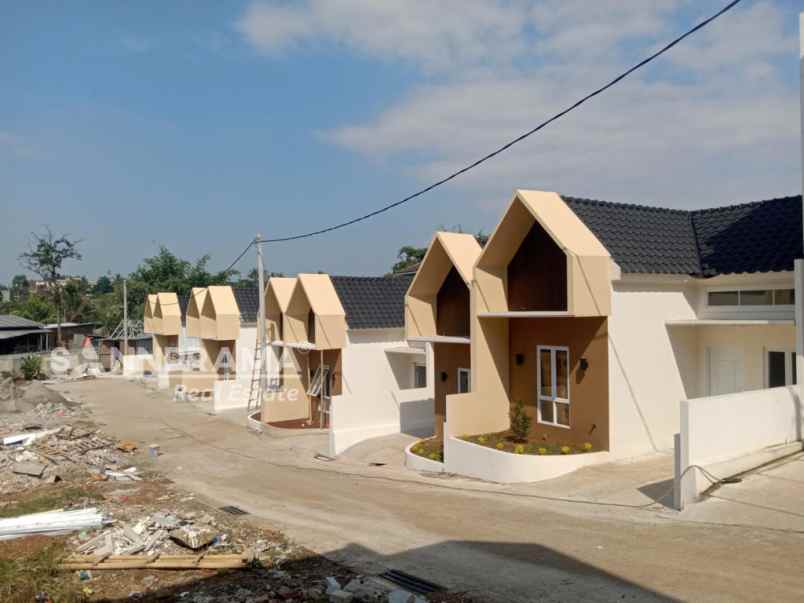 rumah 1 lantai dalam cluster sukahati cibinong mzy