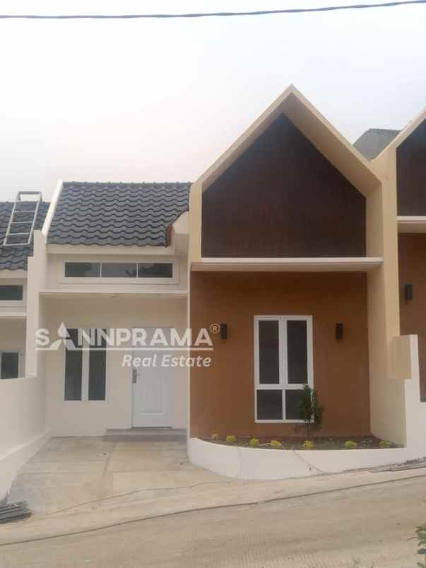 rumah 1 lantai dalam cluster sukahati cibinong mzy