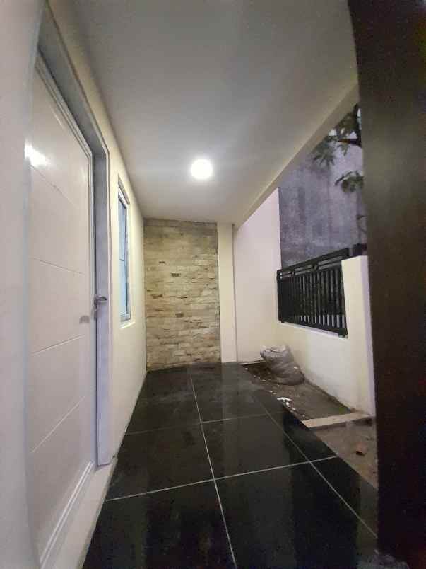 rumah 1 lantai lt 95 at jl timbul jagakarsa jaksel