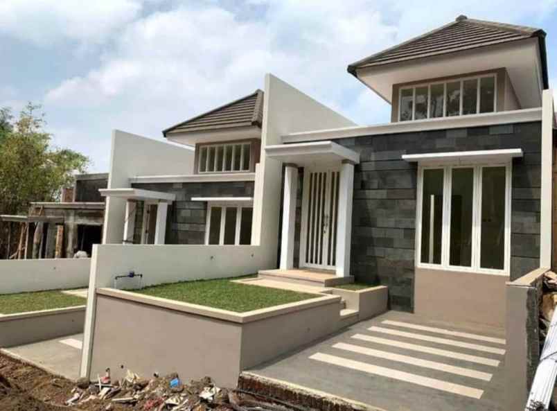 rumah 1 lantai modern dekat coban rais