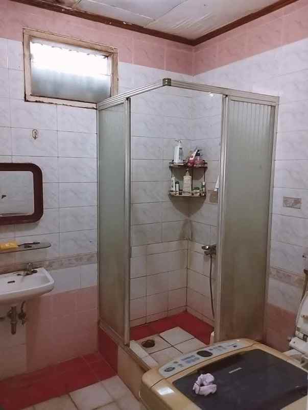 rumah 2 5 lantai di kemanggisan ilir jkt barat