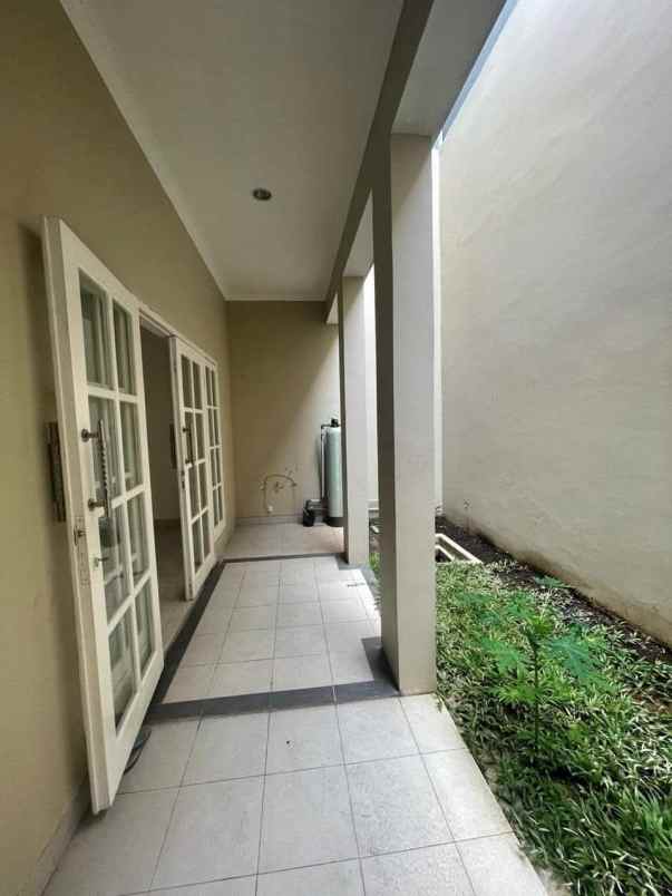 rumah 2 lantai di angel residence kalideres jkt barat