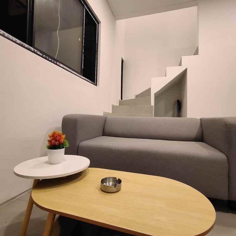 rumah 2 lantai di citayem siap huni