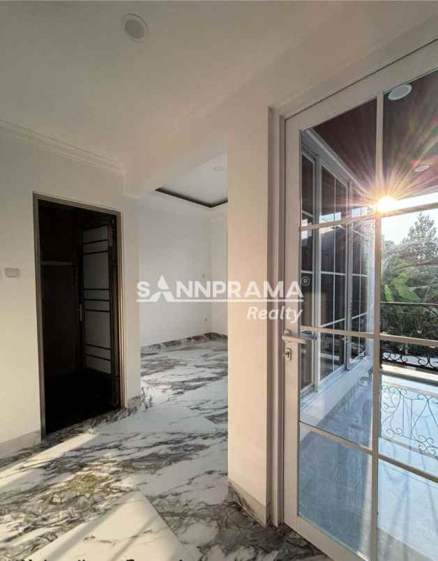 rumah 2 lantai disain mewah di beji depok